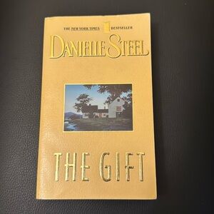 The Gift by Danielle Steel Book
